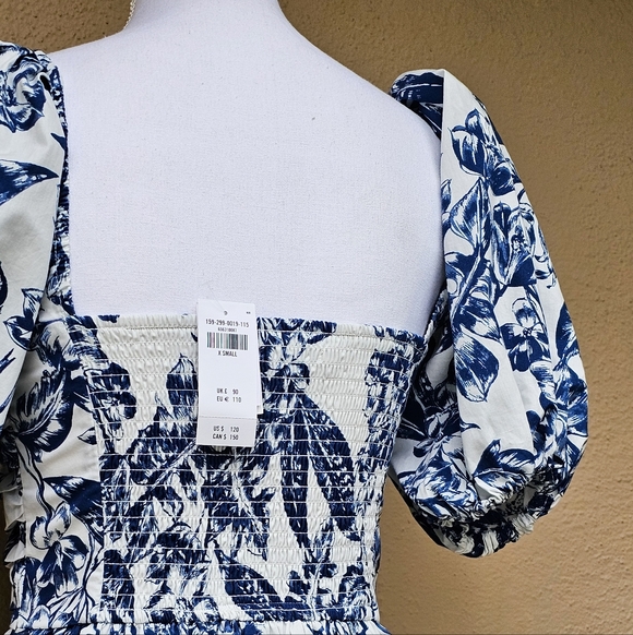 Abercrombie & Fitch Smocked and Tiered Puff Sleeve Midi Dress Size XS - Picture 5 of 6